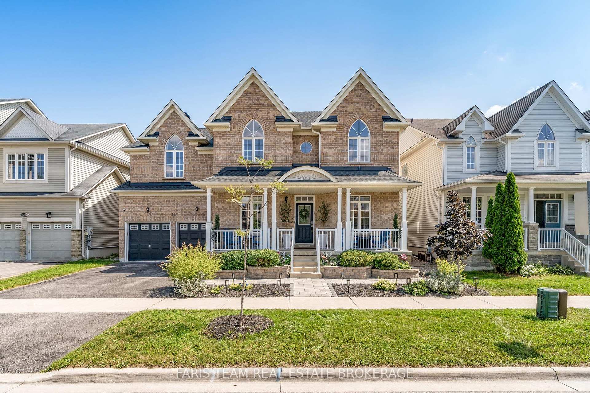 31 The Queensway Barrie Ontario Canada Sale residential   Royal LePage Terrequity Capital Realty, Brokerage*