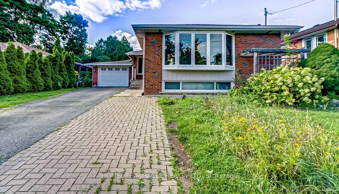 30 Fallowfield Road Toronto Ontario Canada Sale residential   HomeLife/Miracle Realty Ltd., Brokerage*