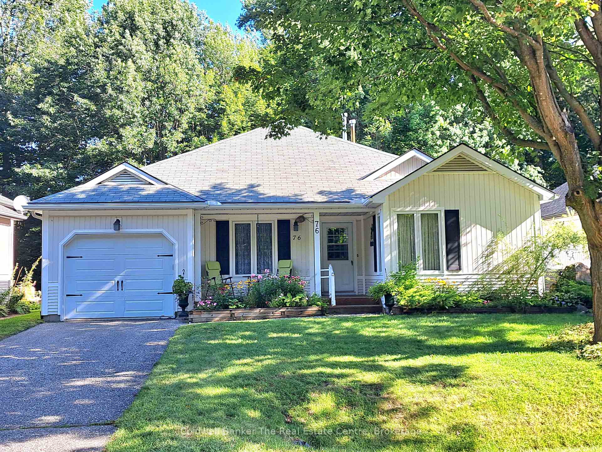 76 Pine Ridge Gate Gravenhurst Ontario Canada Sale residential Hugh Nichols RE/MAX PROFESSIONALS NORTH, BROKERAGE*