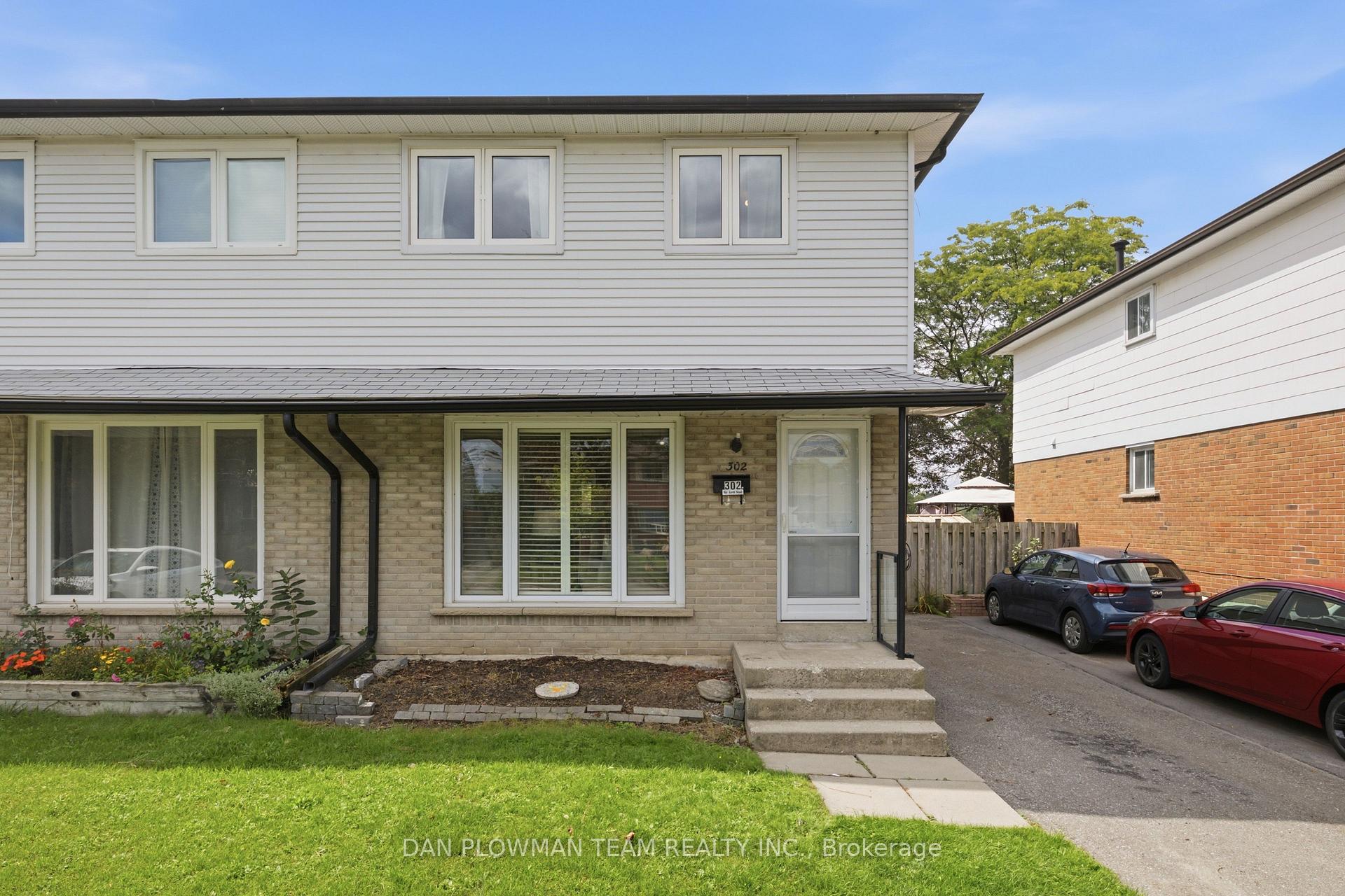 302 Vancouver Crescent Oshawa Ontario Canada Sale residential Mike McMahon Right at Home Realty, Brokerage*