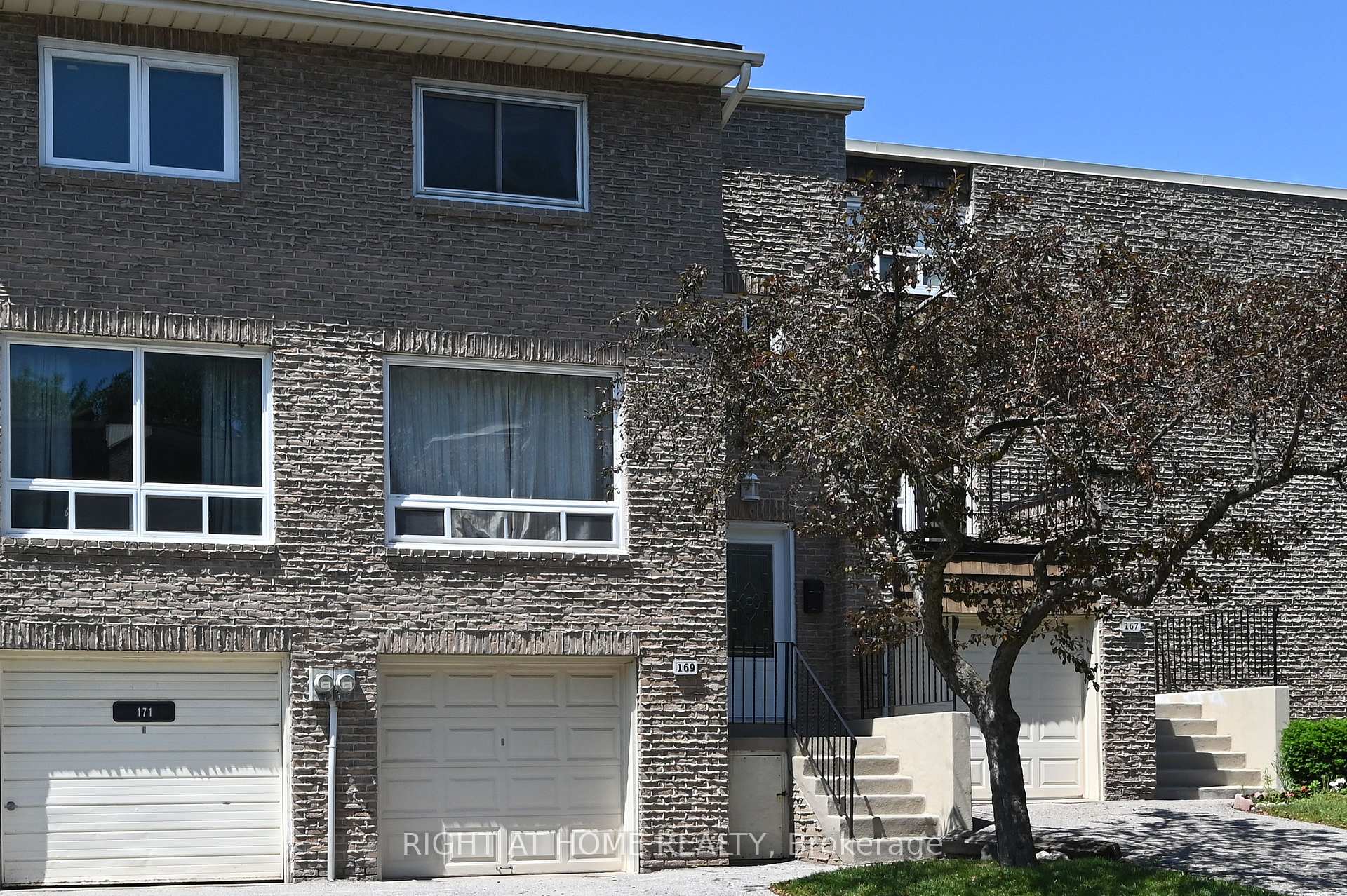 169RC - 169 Rusty Crest Way Toronto Ontario Canada Rent residential Alex Beis Right at Home Realty, Brokerage*