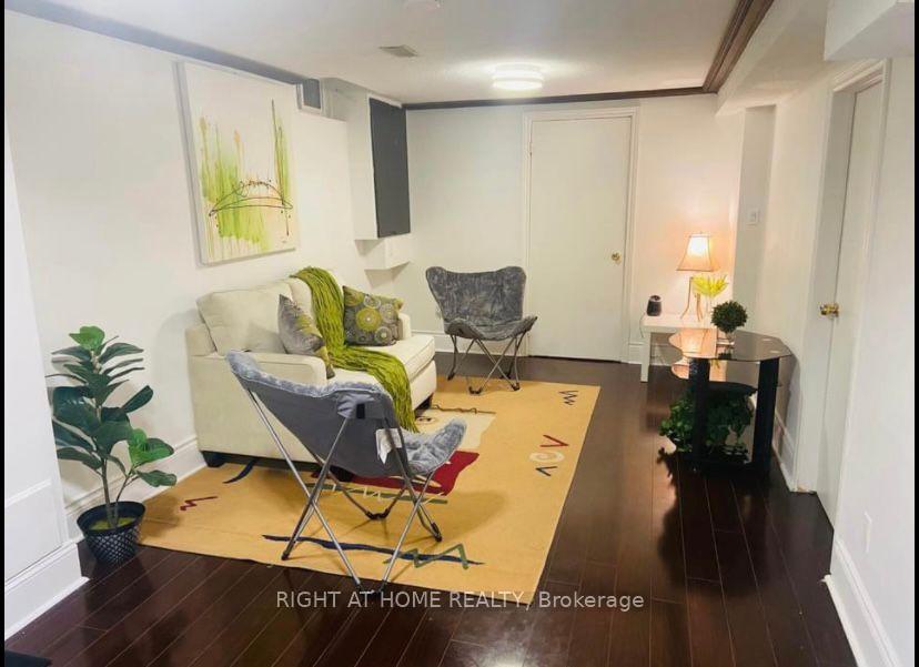 712 Winterton Way Mississauga Ontario Canada Rent residential Guido Bernal Right at Home Realty, Brokerage*