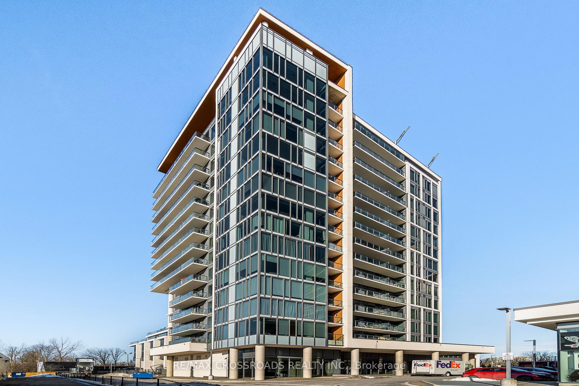 TH102 - 9618 Yonge Street Richmond Hill Ontario Canada Sale residential Sonya Lam RE/MAX CROSSROADS REALTY INC. Brokerage