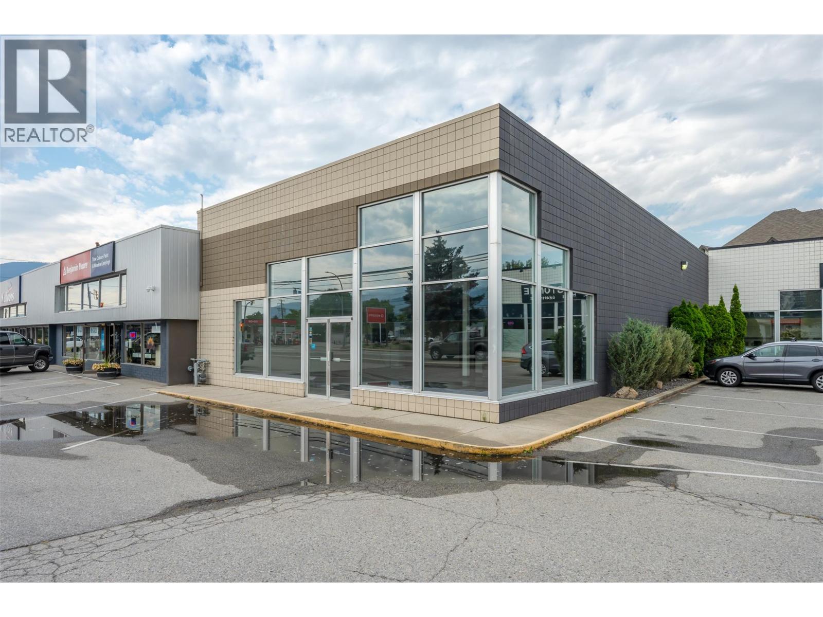 1397 FAIRVIEW Road Unit# 104 Penticton British Columbia Canada Rent residential Vijay Singla eXp REALTY, BROKERAGE*