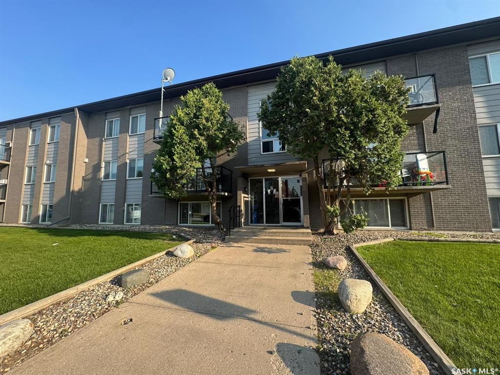 5 - 2 Summers PLACE Saskatoon Saskatchewan Canada Sale residential Troy Walkington Realty Executives Saskatoon