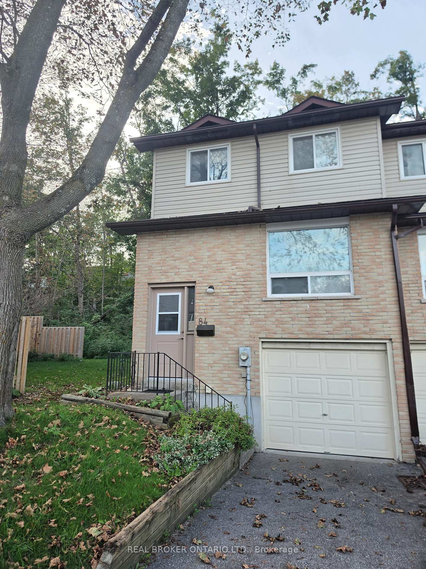 84 - 1095 MISSISSAGA Street W Orillia Ontario Canada Sale residential Winnie Fung Real Broker Ontario Ltd., Brokerage