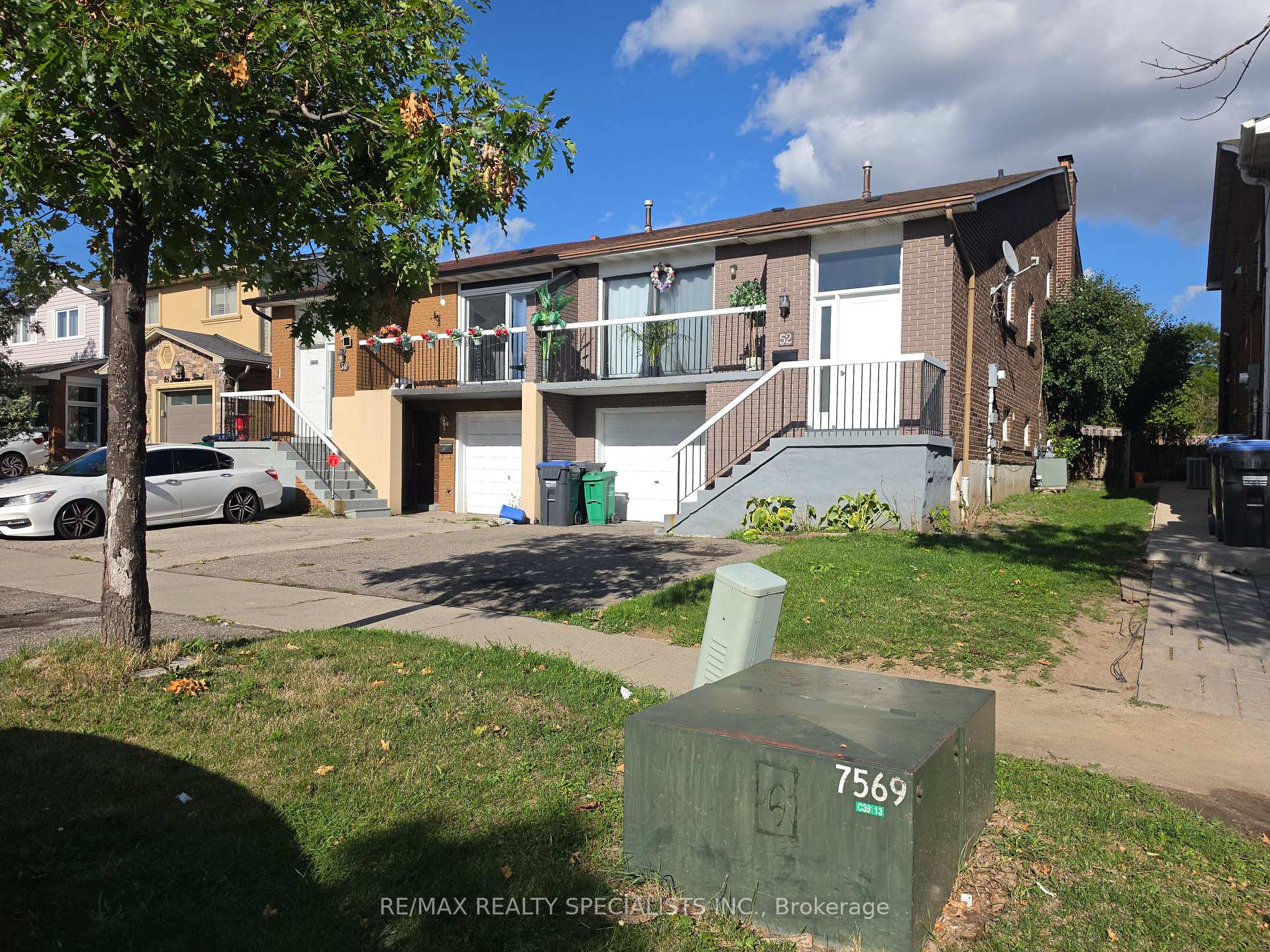52 Simmons Boulevard Brampton Ontario Canada Rent residential Henry Smith Incom Sample Office