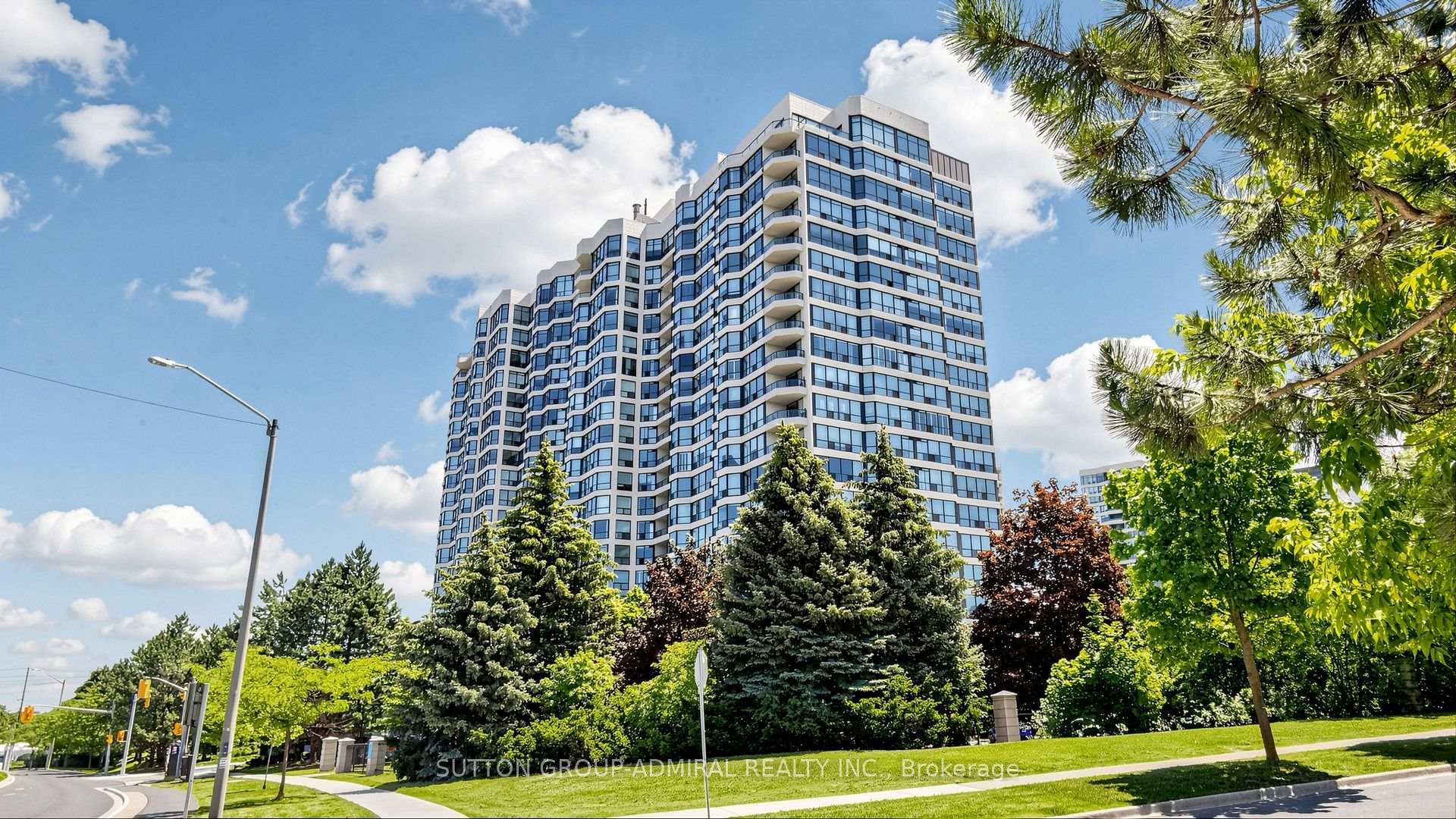 701 - 1 Clark Avenue W Vaughan Ontario Canada Rent residential Ian and Sarah Maged Sutton Group-Admiral Realty Inc., Brokerage *