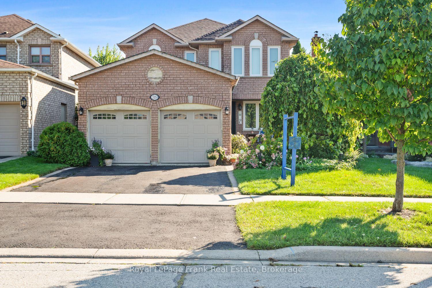 39 Mcivor Street Whitby Ontario Canada Sale residential Mike McMahon Right at Home Realty, Brokerage*