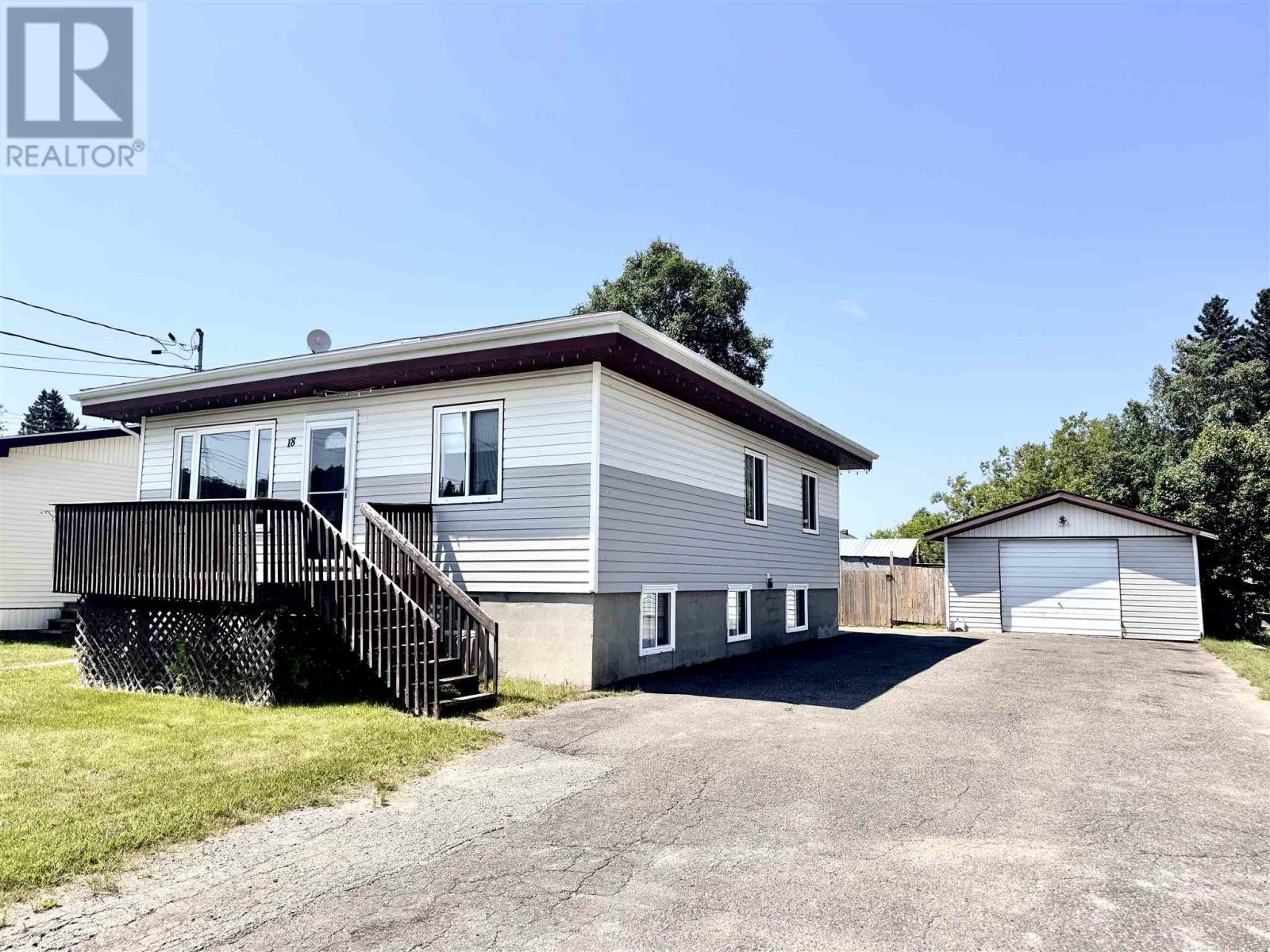 18 Wood AVE Wawa Ontario Canada Sale residential Steve & Pat McGuire Exit Realty True North, Brokerage*