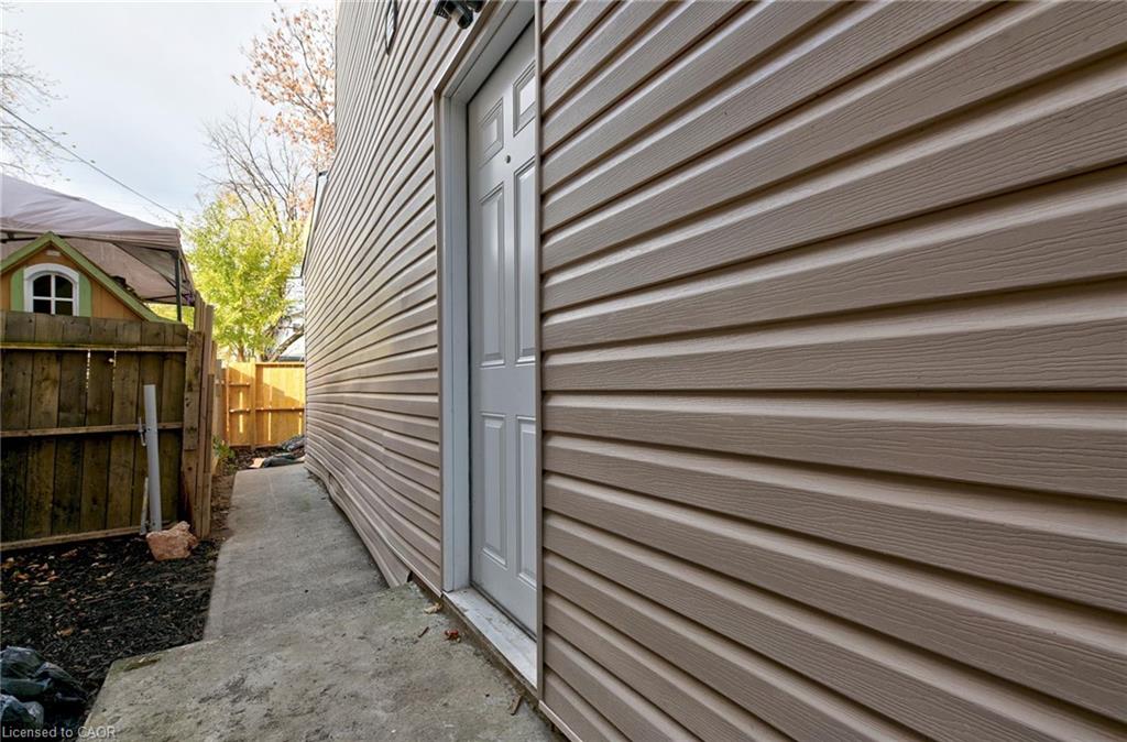 A - 111 Gibson Avenue Hamilton Ontario Canada Rent residential Megan Salas InCom Example New Demo Office