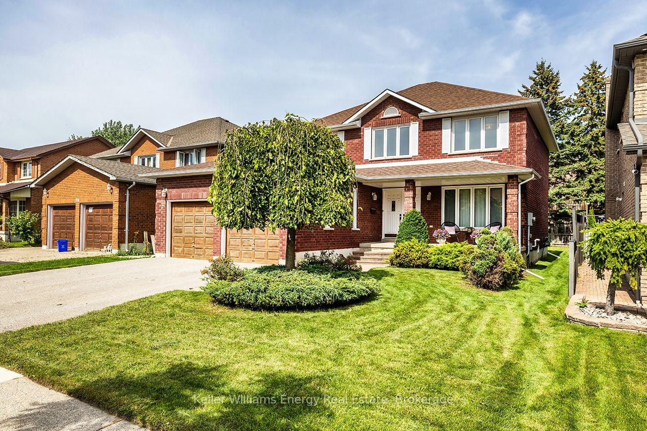 75 Waverly Street N Oshawa Ontario Canada Sale residential Mike McMahon Right at Home Realty, Brokerage*