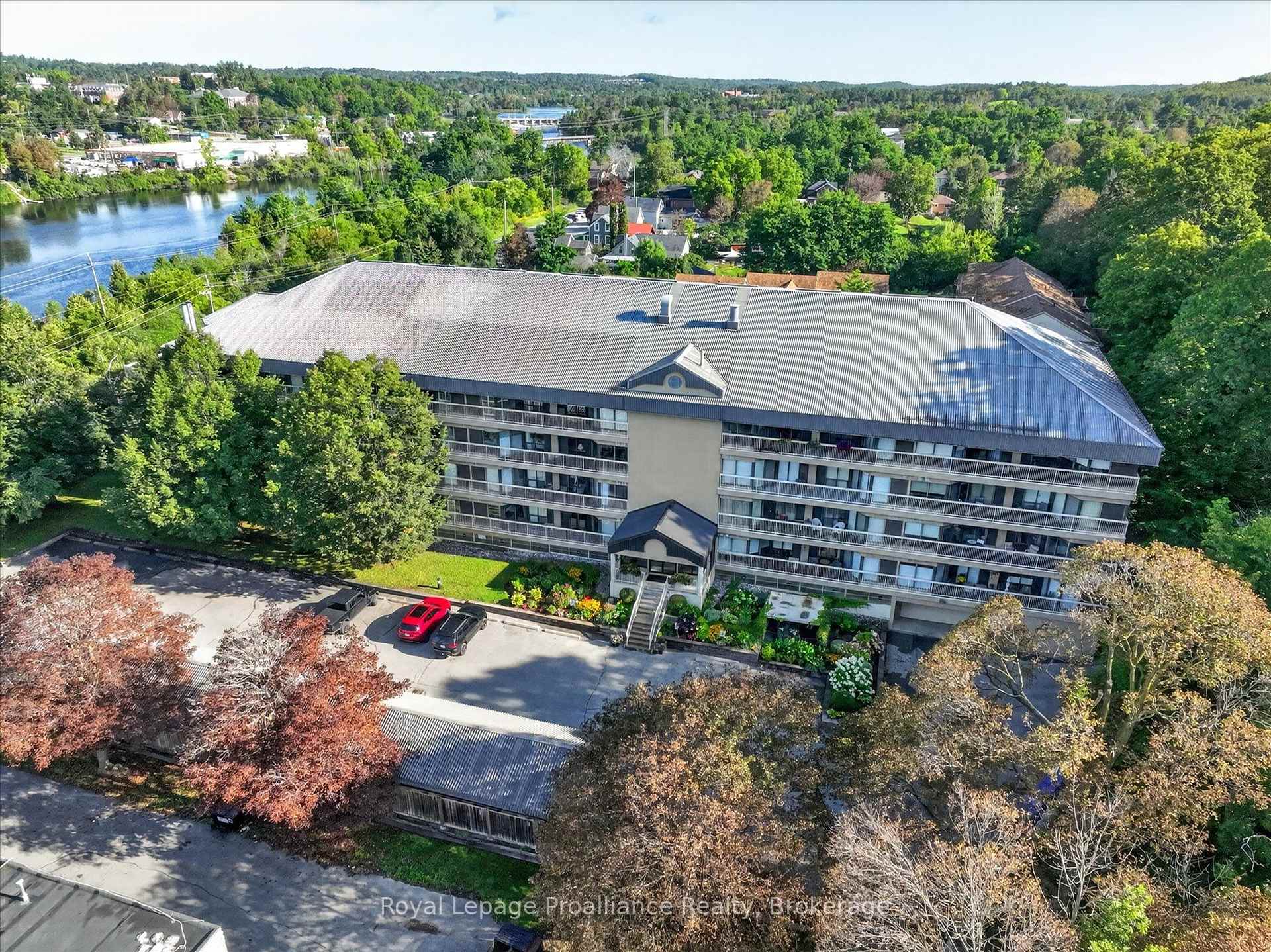 408 - 40 Auburn Street Peterborough Ontario Canada Sale residential   HomeLife Preferred Realty Inc., Brokerage*