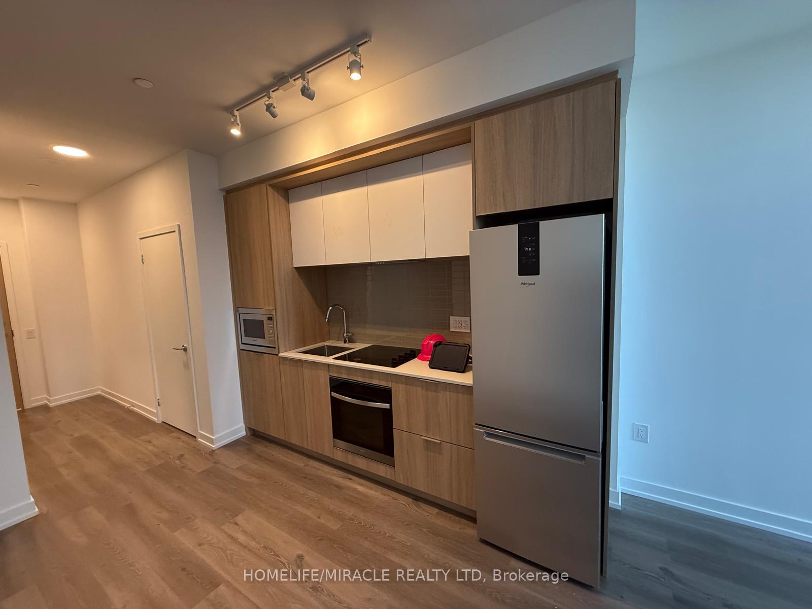 607 - 395 Square One Drive Mississauga Ontario Canada Rent residential   HomeLife/Miracle Realty Ltd., Brokerage*
