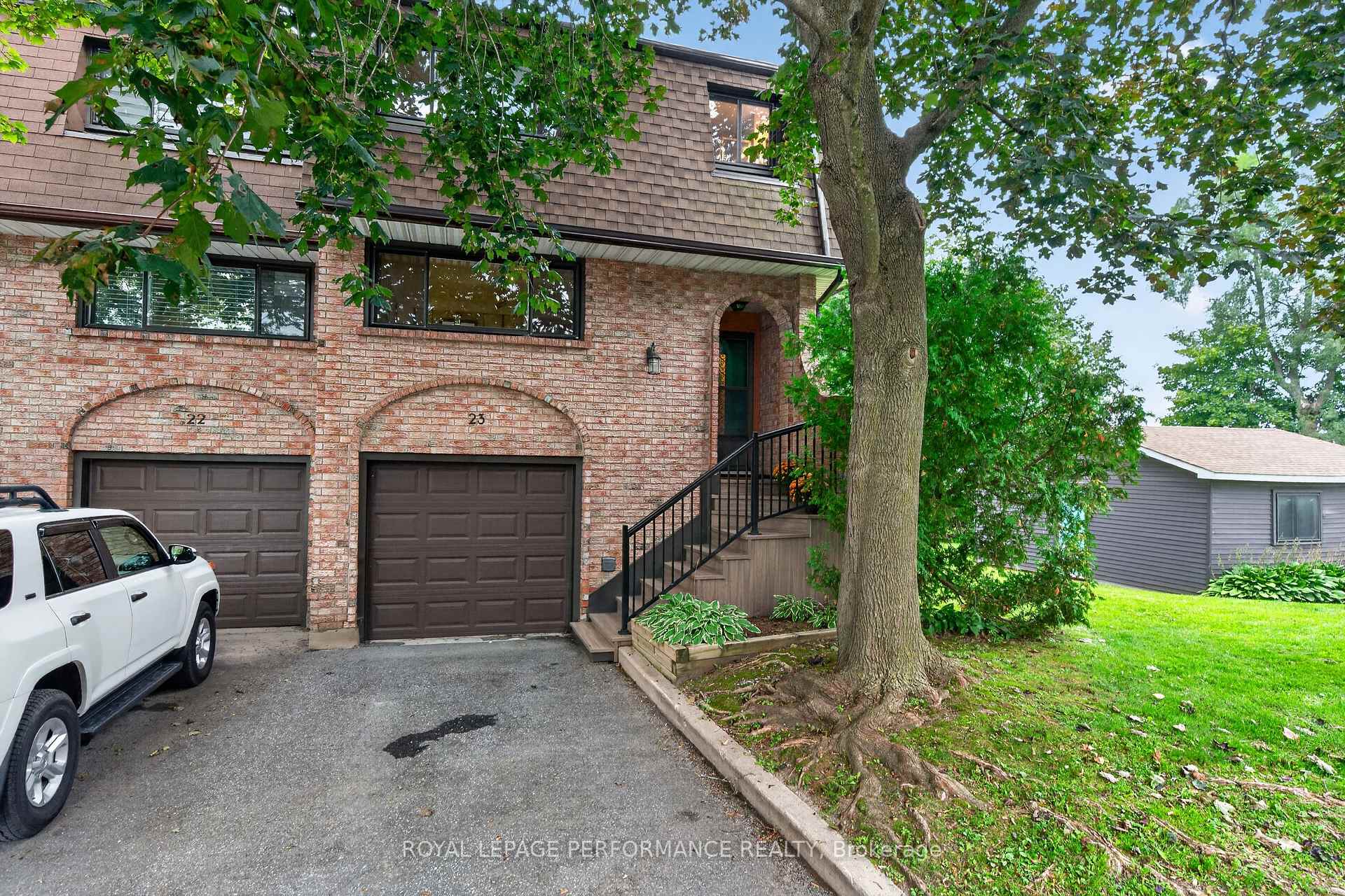 23 - 2 Bertona Street Ottawa Ontario Canada Sale residential Royal LePage Performance Realty, Brokerage *