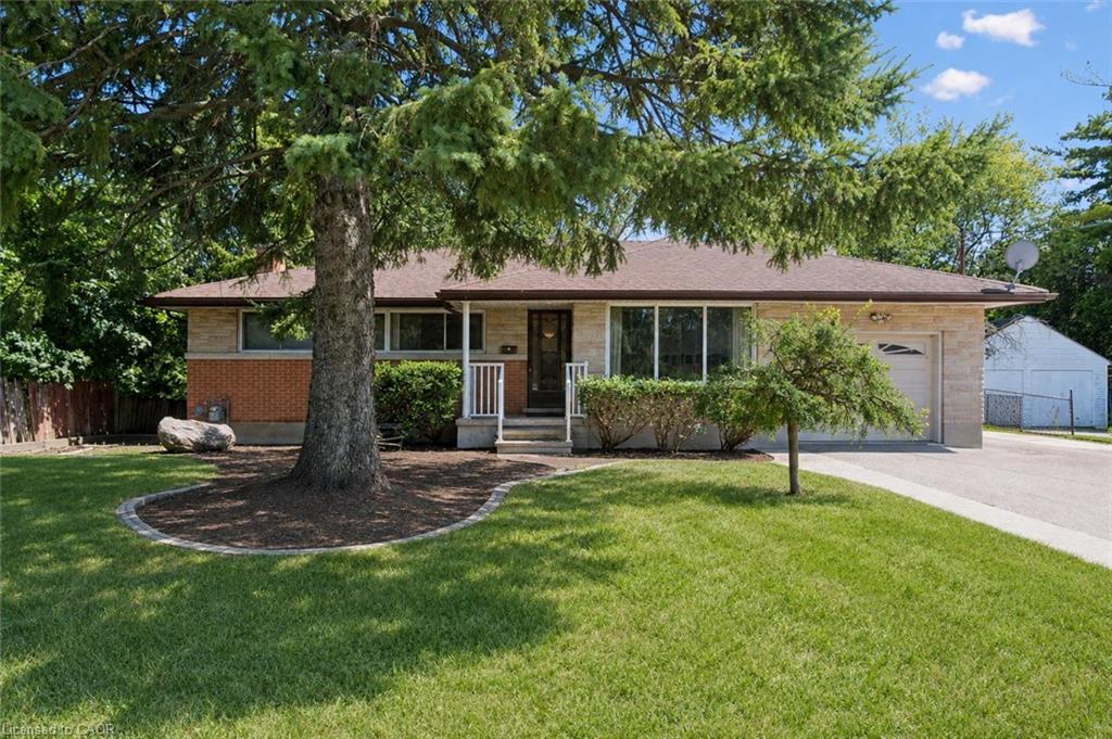 289 Speedvale Avenue E Guelph Ontario Canada Sale residential Michelle Wobst RE/MAX Real Estate Centre Inc., Brokerage *
