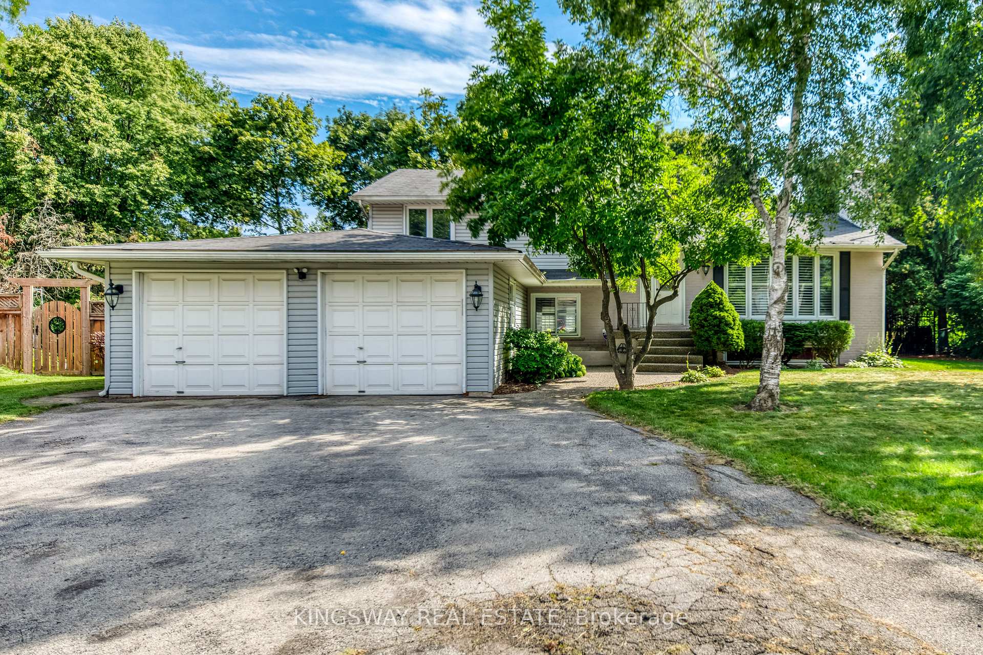 2096 Salvator Boulevard Oakville Ontario Canada Sale residential Hasti Anasory Kingsway Real Estate, Brokerage