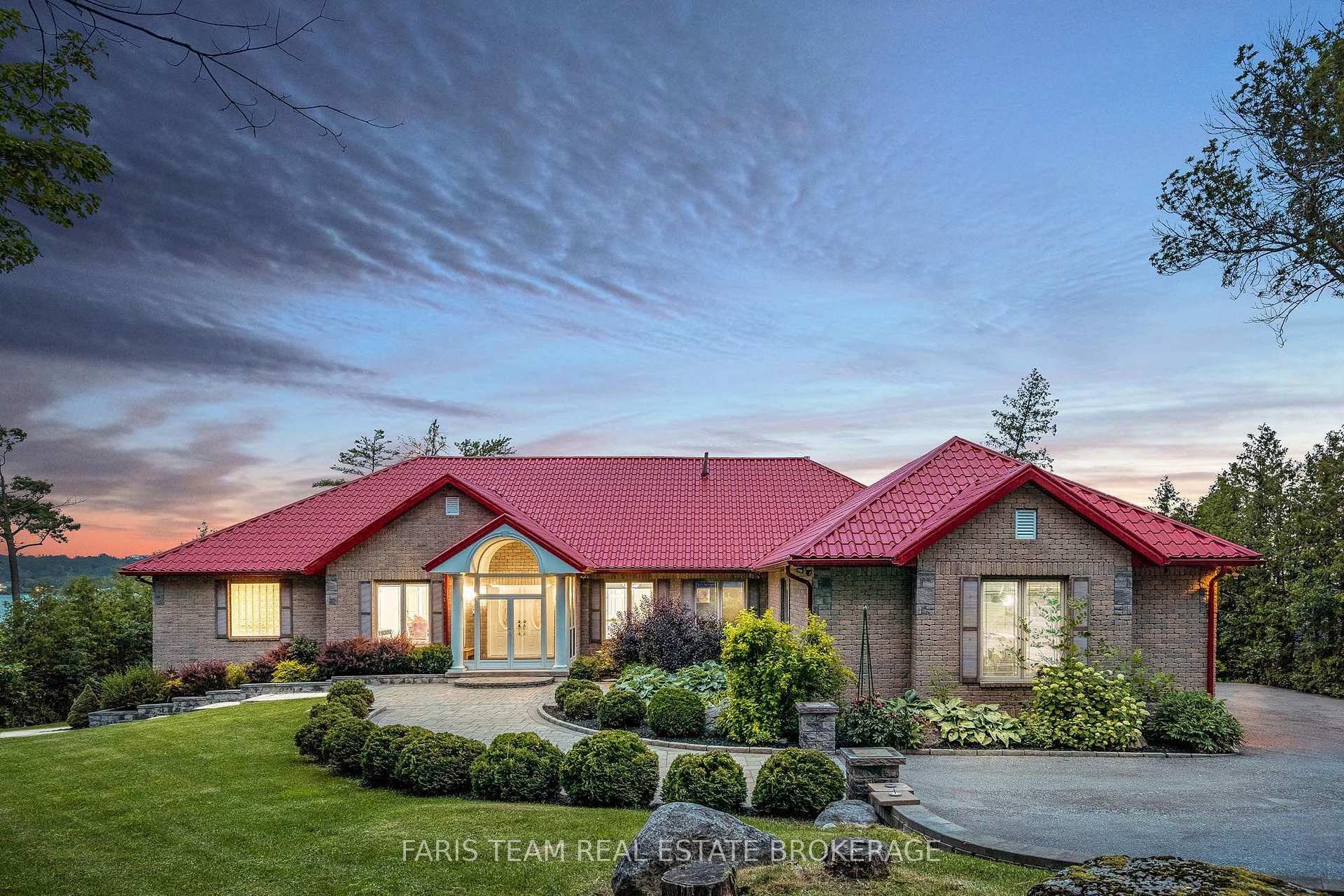 354 Brewery Lane Orillia Ontario Canada Sale residential Cyrus Lin HomeLife New World Realty Inc., Brokerage*