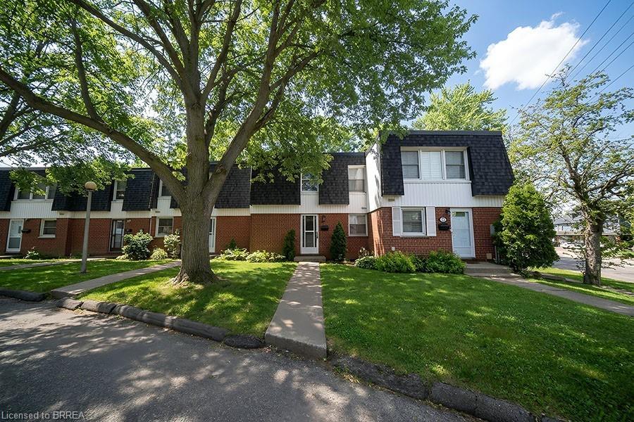 52 - 273 Elgin Street Brantford Ontario Canada Sale residential Gurpreet Singh HomeLife Silvercity Realty Inc., Brokerage*
