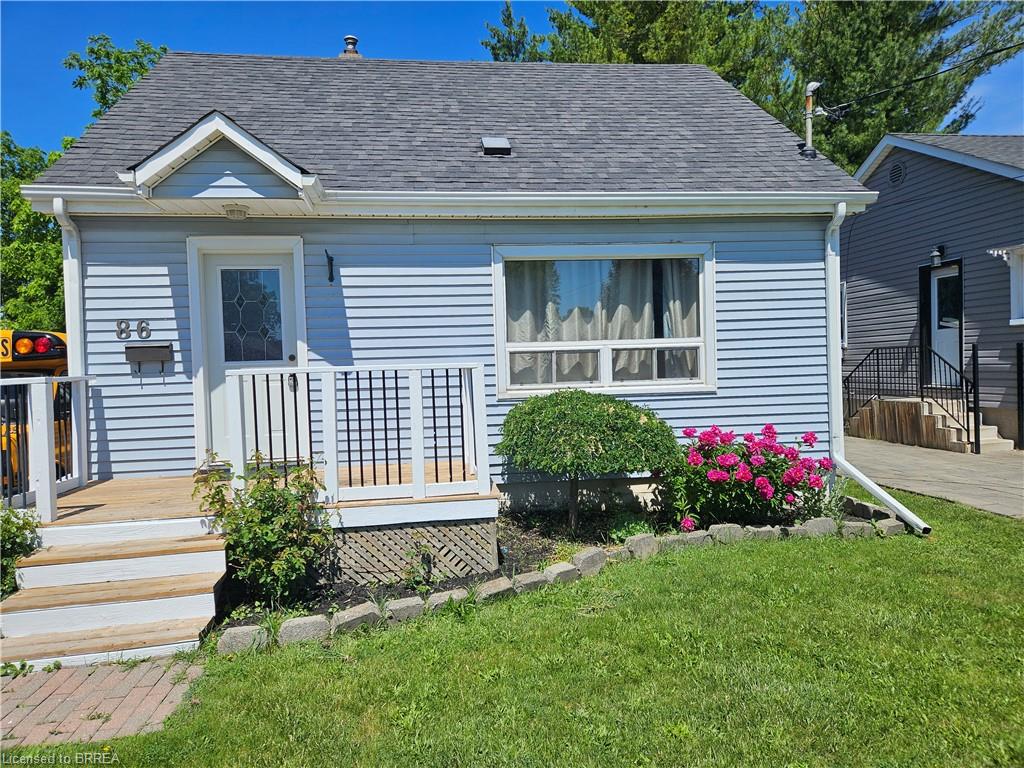 86 North Park Street Brantford Ontario Canada Sale residential Gurpreet Singh HomeLife Silvercity Realty Inc., Brokerage*