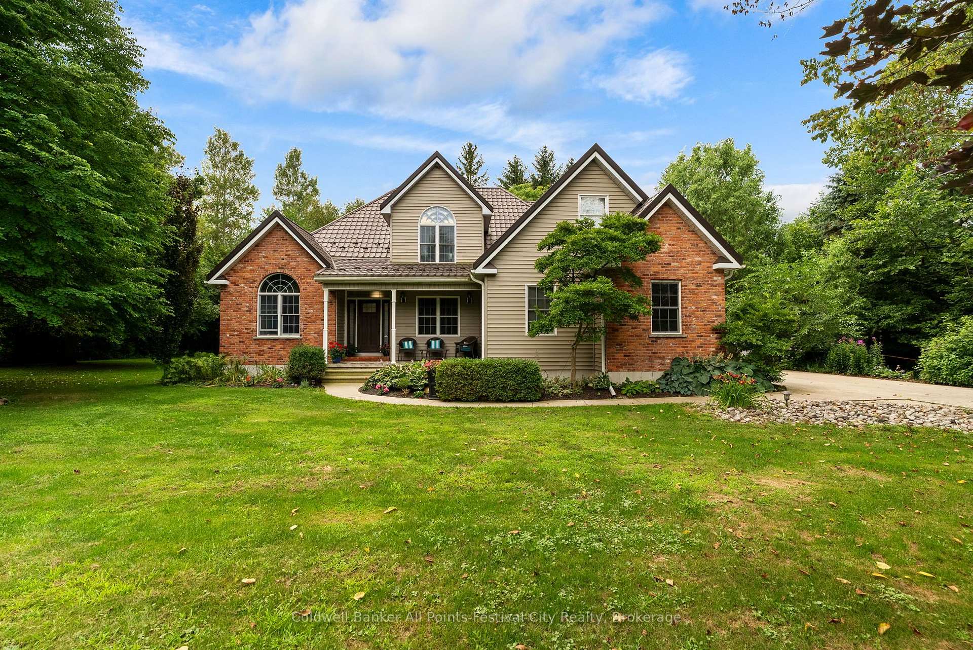 32 Christy Street Bluewater Ontario Canada Sale residential Steve Riddell SUTTON GROUP - SMALL TOWN TEAM REALTY INC. BROKERAGE*