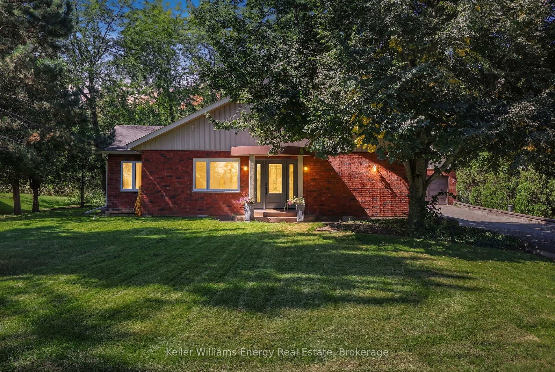 60 Bayside Avenue Tay Ontario Canada Sale residential McRobert Real Estate Group McROBERT REAL ESTATE GROUP
