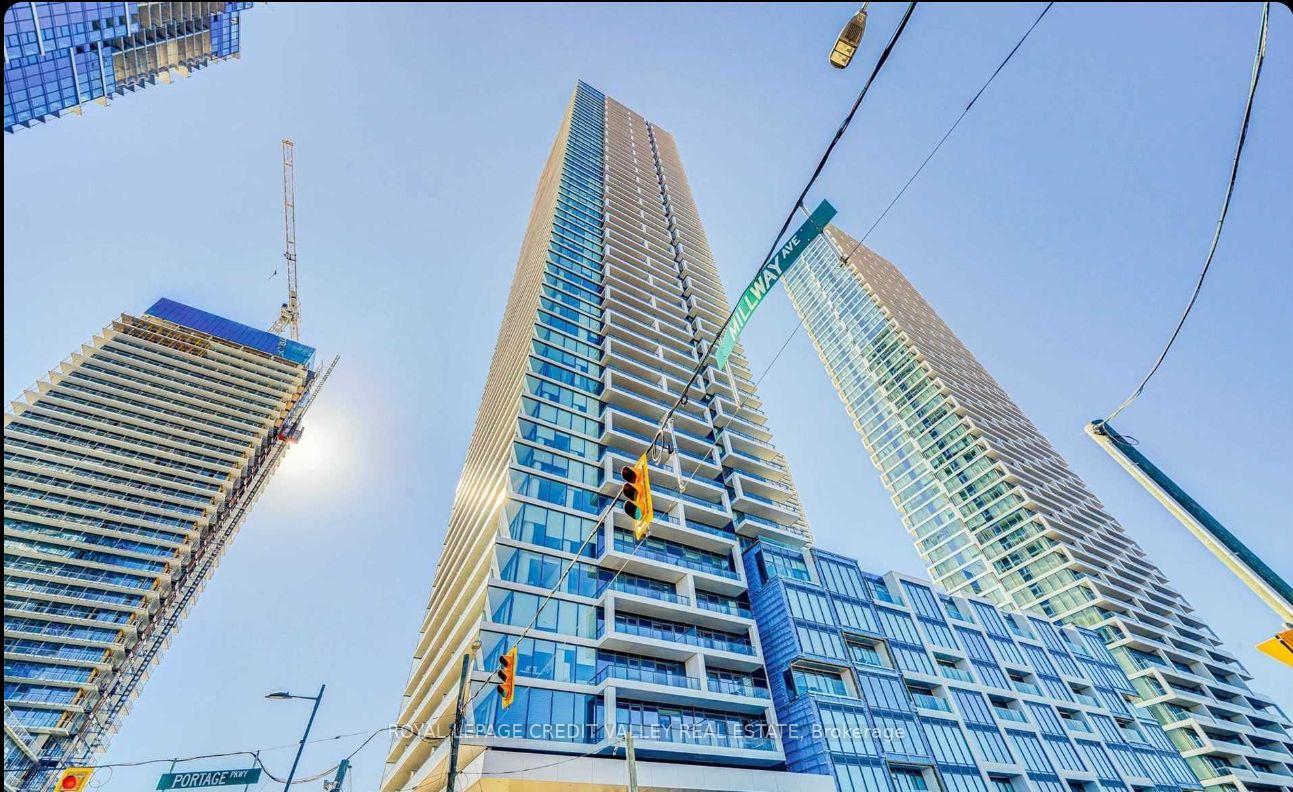 3701 - 950 Portage Parkway Vaughan Ontario Canada Rent residential Senia Woods Royal LePage Credit Valley Real Estate, Brokerage*