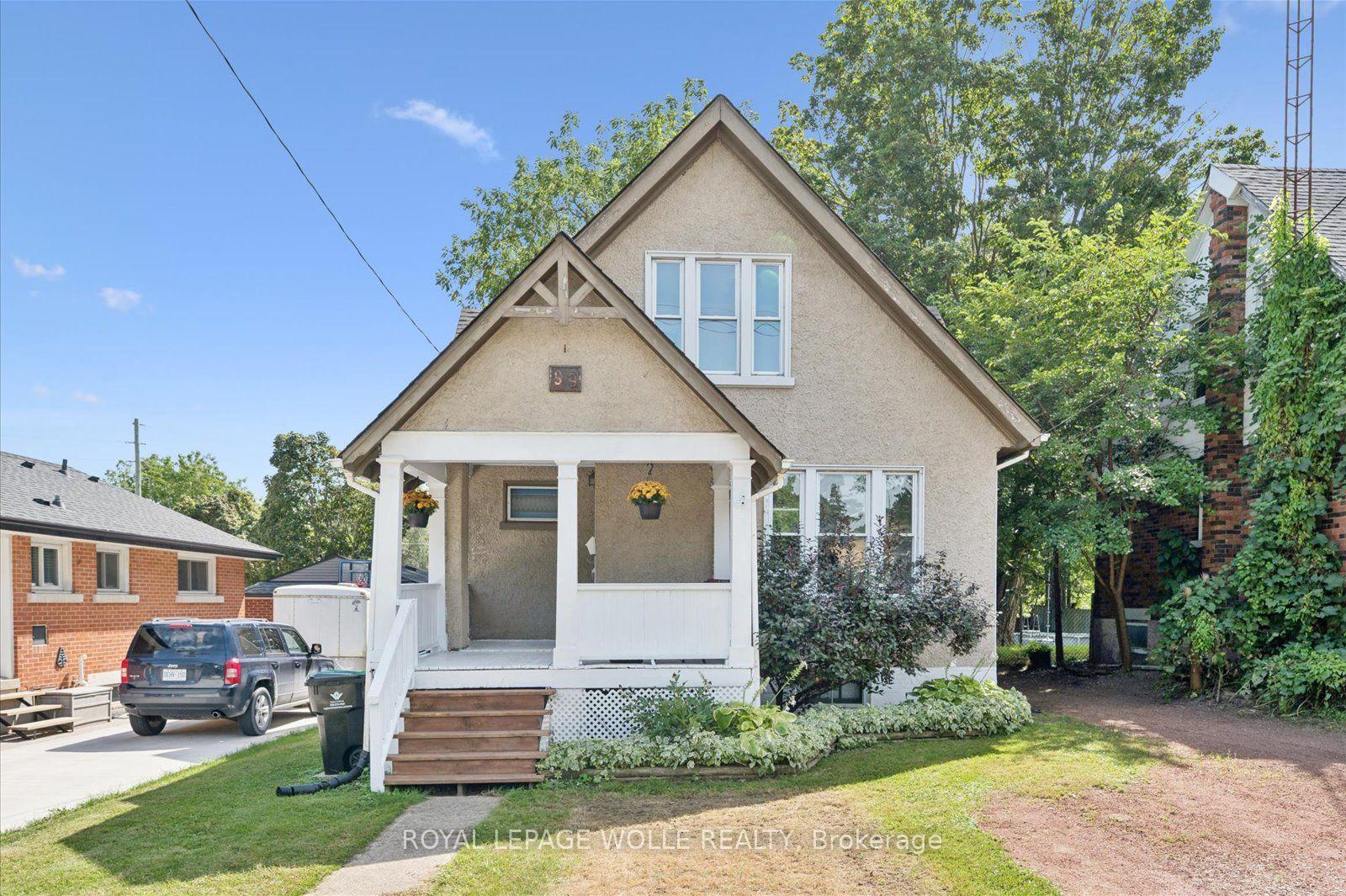 99 Cedar Street Cambridge Ontario Canada Sale residential John Moniz RE/MAX Real Estate Centre Inc., Brokerage*