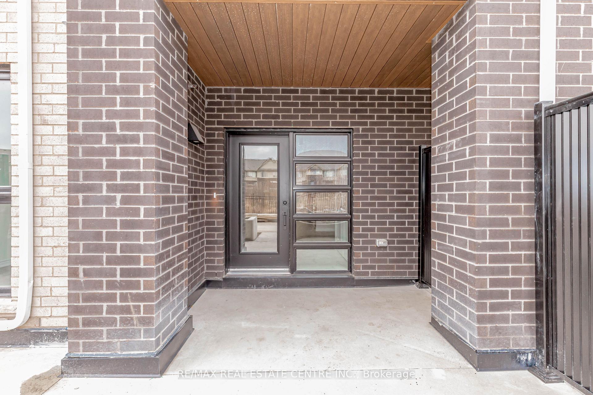 121 - 349 Wheat Boom Drive Oakville Ontario Canada Rent residential Zeeshan Kiani RE/MAX Real Estate Centre Inc., Brokerage*