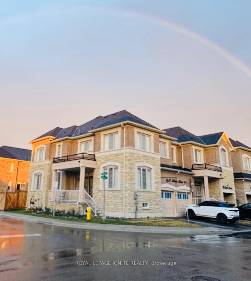 11 Liam Lane Markham Ontario Canada Sale residential Carey and Sharon Rosenzweig RE/MAX Realtron Realty Inc., Brokerage*