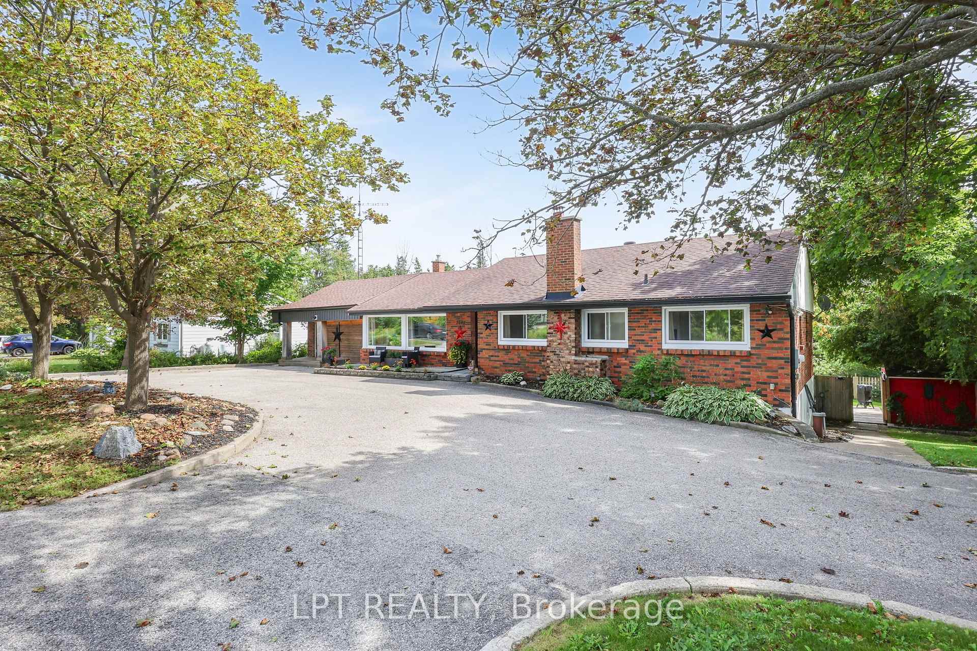 2447 Ridge Road W Oro-Medonte Ontario Canada Sale residential Michael Atkinson LPT Realty, Brokerage*