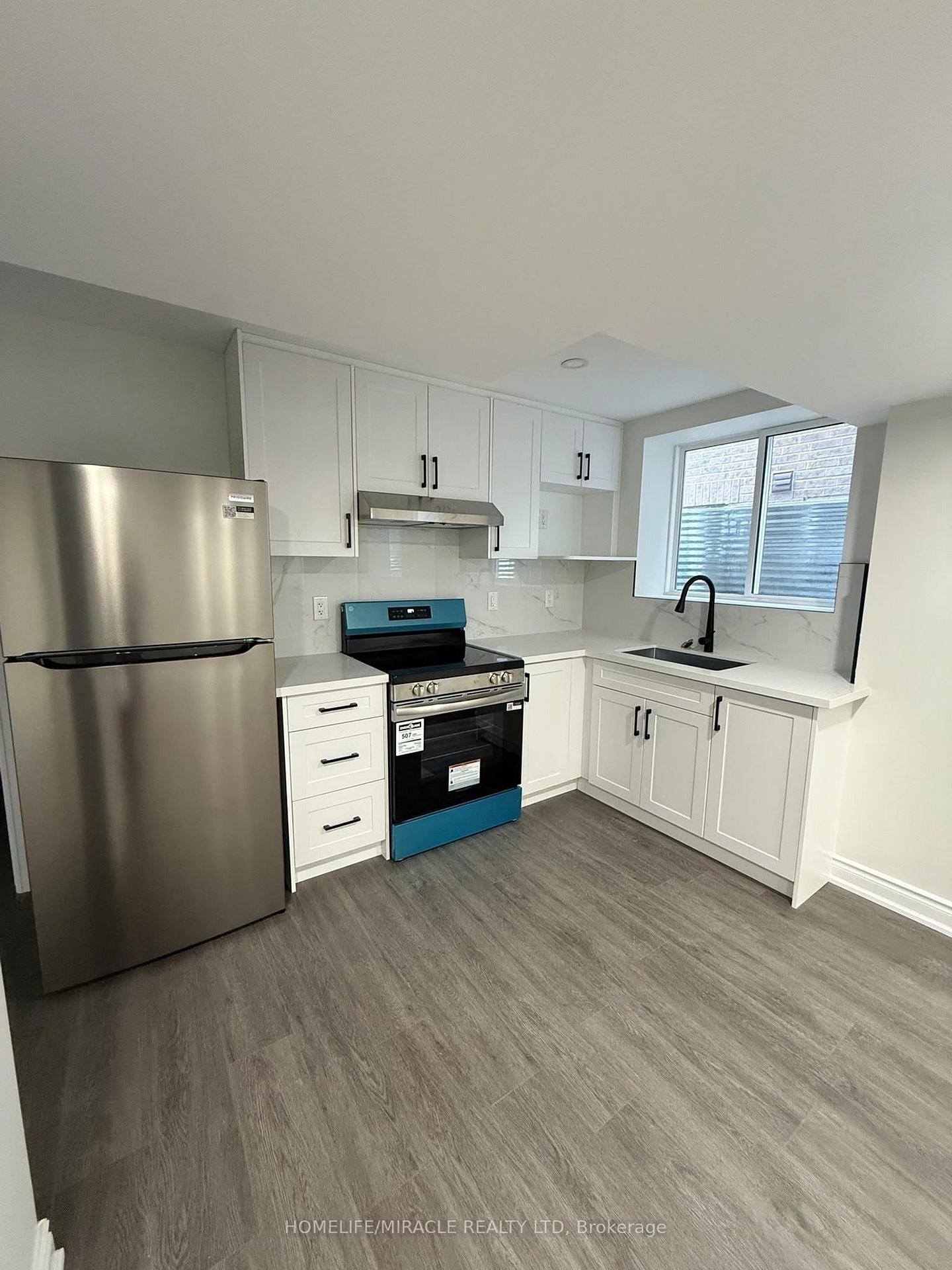 Bsmt - 24 Phoenix Boulevard Barrie Ontario Canada Rent residential   HomeLife/Miracle Realty Ltd., Brokerage*