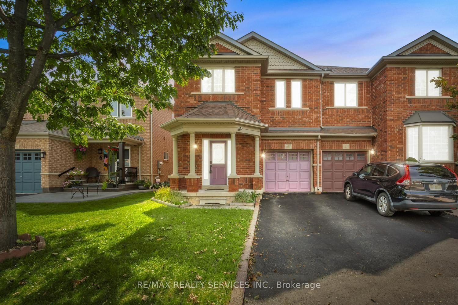 4 Farthingale Crescent Brampton Ontario Canada Rent residential CJ Singh RE/MAX Realty Services Inc., Brokerage*