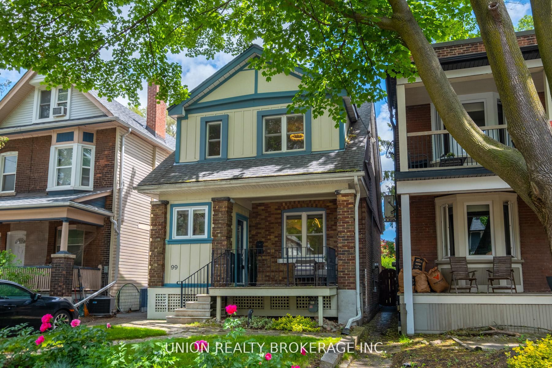 99 Hiawatha Road Toronto Ontario Canada Sale residential Dapo Momson ECLAT REALTY INC.
