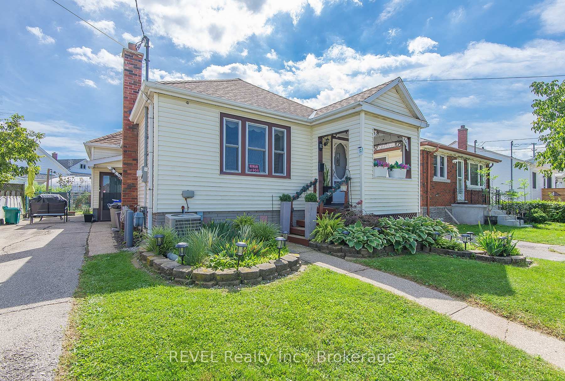 12 Garnet Street St. Catharines Ontario Canada Sale residential EDWARD BURDON Keller Williams Complete Niagara Realty Brokerage