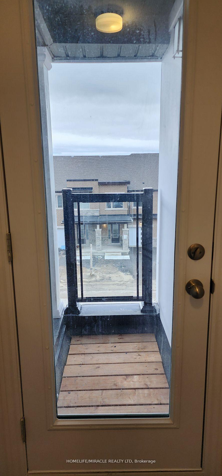 2039 Cameron Lott Crescent Oshawa Ontario Canada Rent residential   HomeLife/Miracle Realty Ltd., Brokerage*