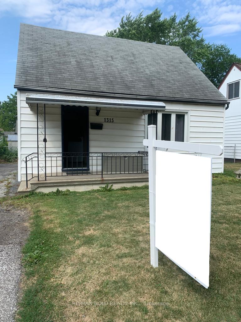 1315 Partington Avenue Windsor Ontario Canada Rent residential Ramandeep Raikhi REMAX GOLD REALTY INC., BROKERAGE*