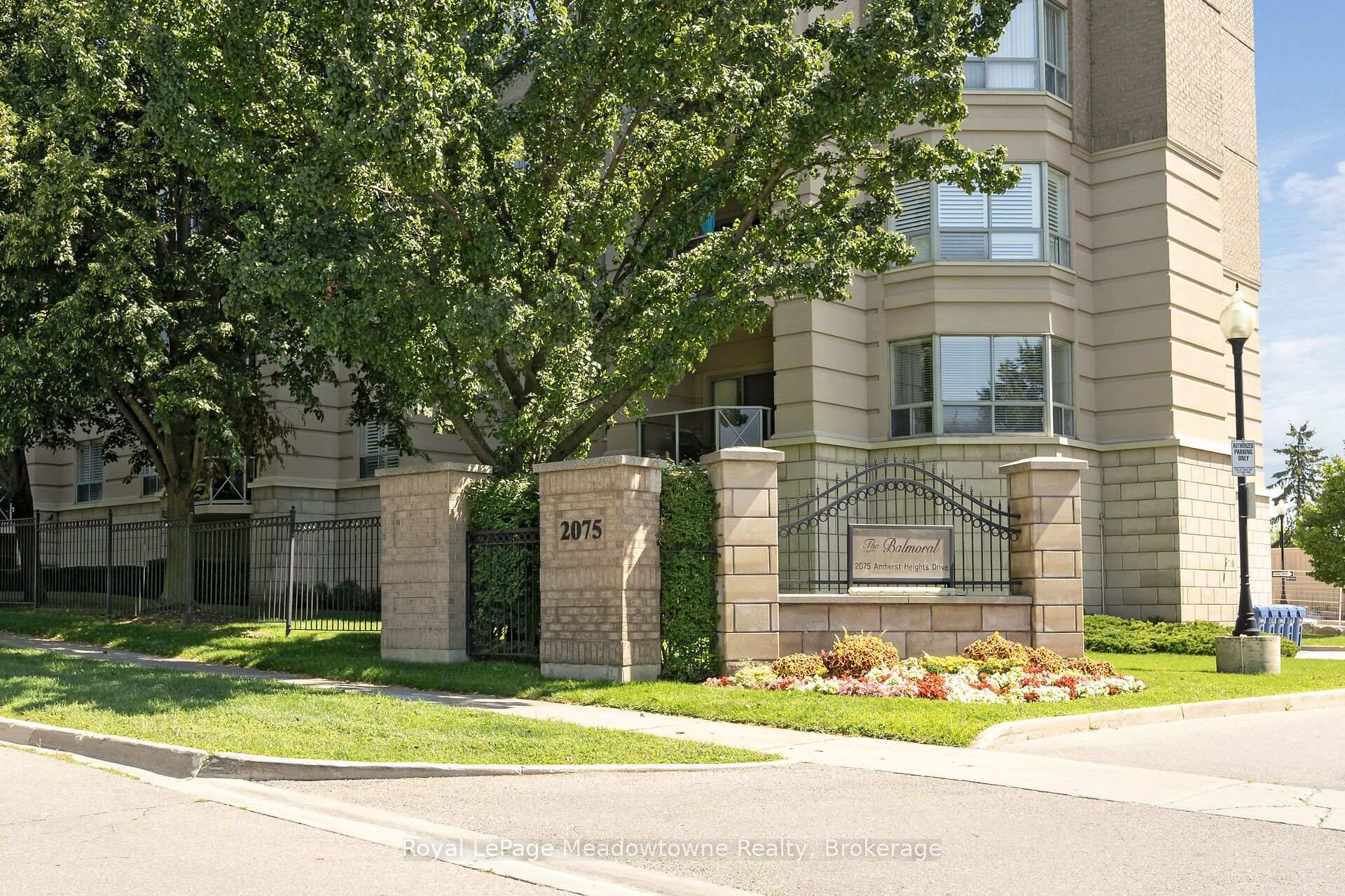 210 - 2075 Amherst Heights Drive Burlington Ontario Canada Sale residential Matthew Maron Right at Home Realty, Brokerage*