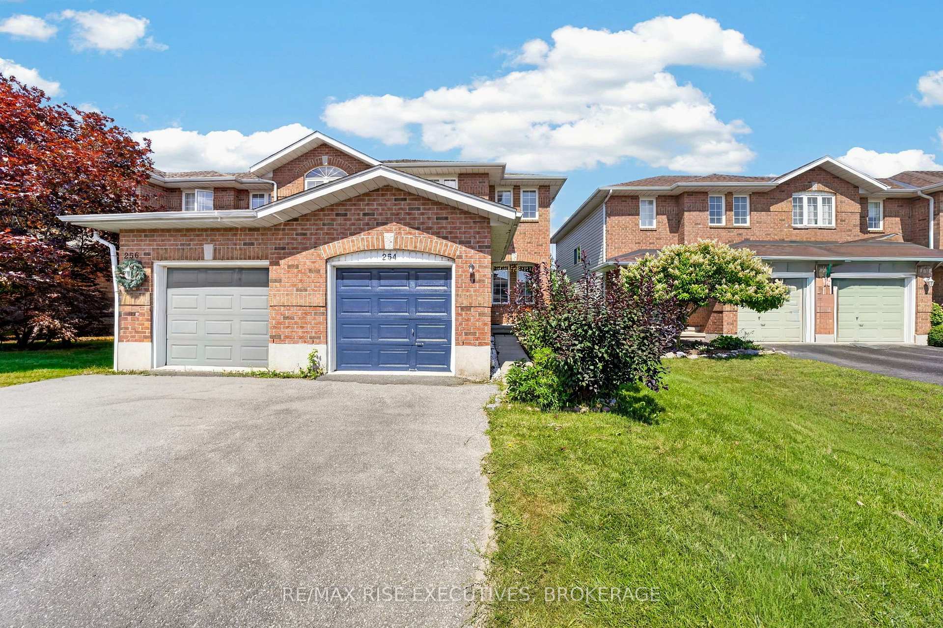254 Ellesmeer Avenue Kingston Ontario Canada Sale residential Team Tallen Royal LePage Proalliance Realty, Brokerage*