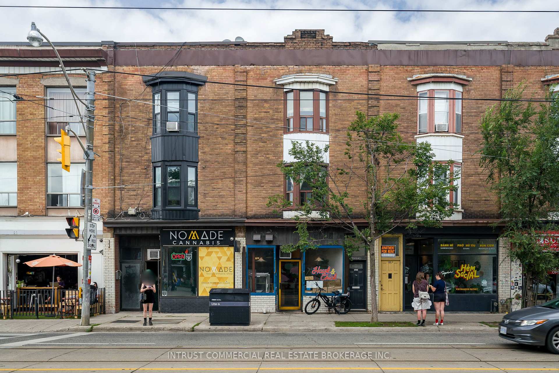 1426 Dundas Street W Toronto Ontario Canada Sale commercial Steven Maislin RE/MAX Realtron Realty Inc., Brokerage*