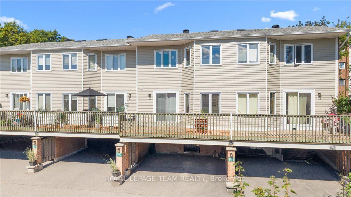 1137 Chimney Hill Way Ottawa Ontario Canada Sale residential Darren Villeneuve SOLID ROCK REALTY Brokerage*