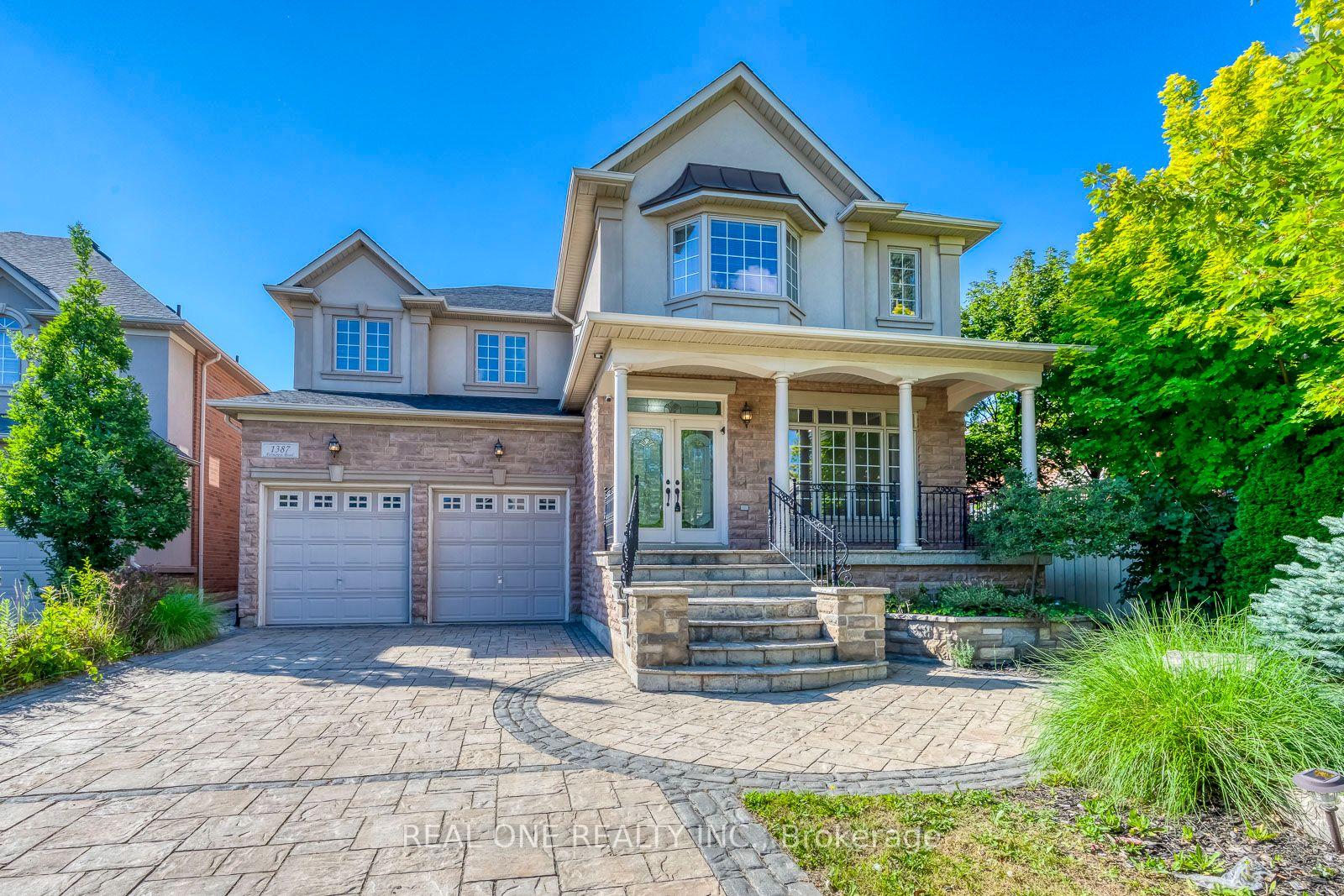 1387 Ferncrest Road Oakville Ontario Canada Sale residential Duc Thanh Tran Right at Home Realty, Brokerage*