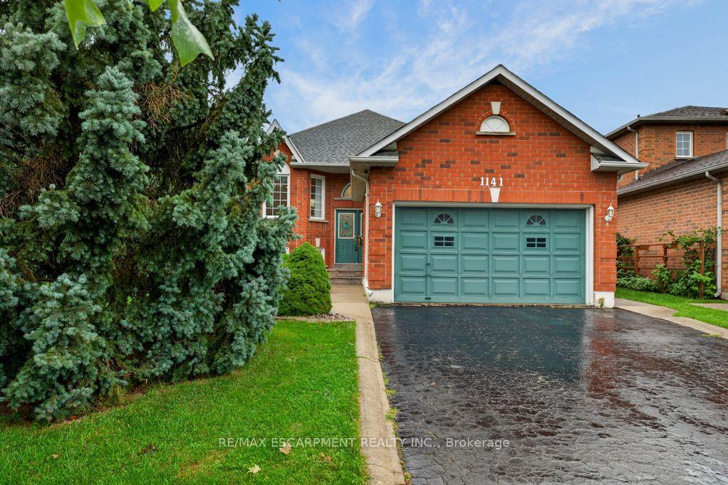 1141 Lockhart Road Burlington Ontario Canada Sale residential SHANNON MCCOUBREY RE/MAX Escarpment Realty Inc., Brokerage*