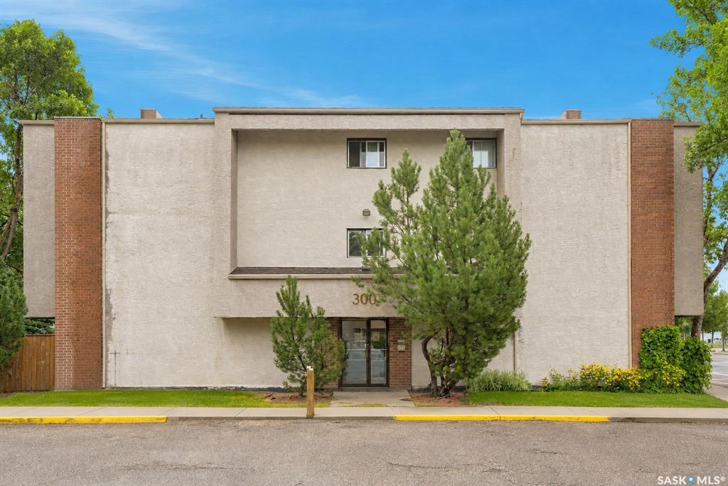322 - 310 Stillwater DRIVE Saskatoon Saskatchewan Canada Sale residential   A2HZ Realty Services