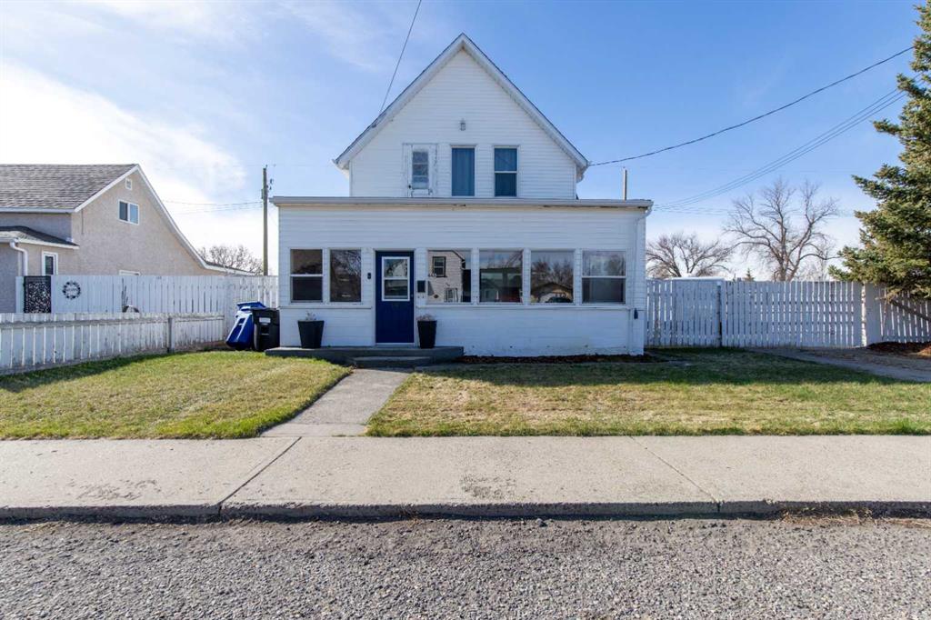 446 21 ST Fort Macleod Alberta Canada Sale residential   Ormston Realty Group at Real Broker