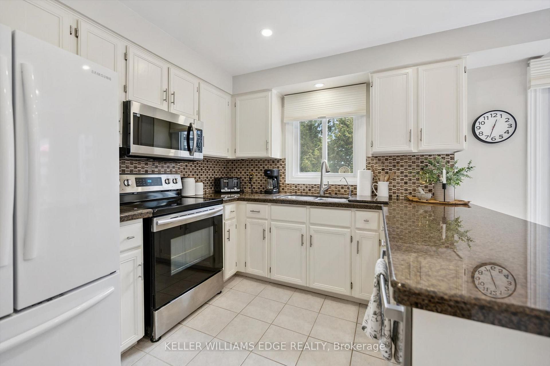 8 - 2155 Duncaster Drive Burlington Ontario Canada Sale residential   AKARAT Group Inc.
