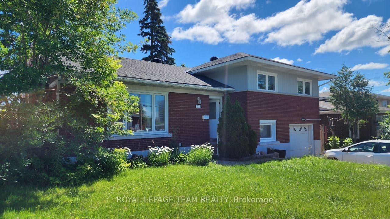 UPSTRS - 1015 Pinecrest Road Ottawa Ontario Canada Rent residential Colleen Lyle Real Estate Team