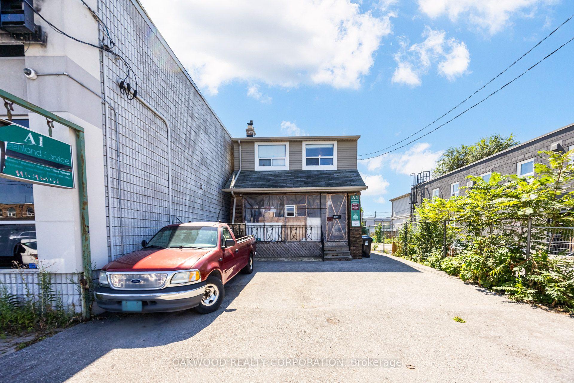 2449 ST CLAIR Avenue W Toronto Ontario Canada Sale commercial Steven Maislin RE/MAX Realtron Realty Inc., Brokerage*