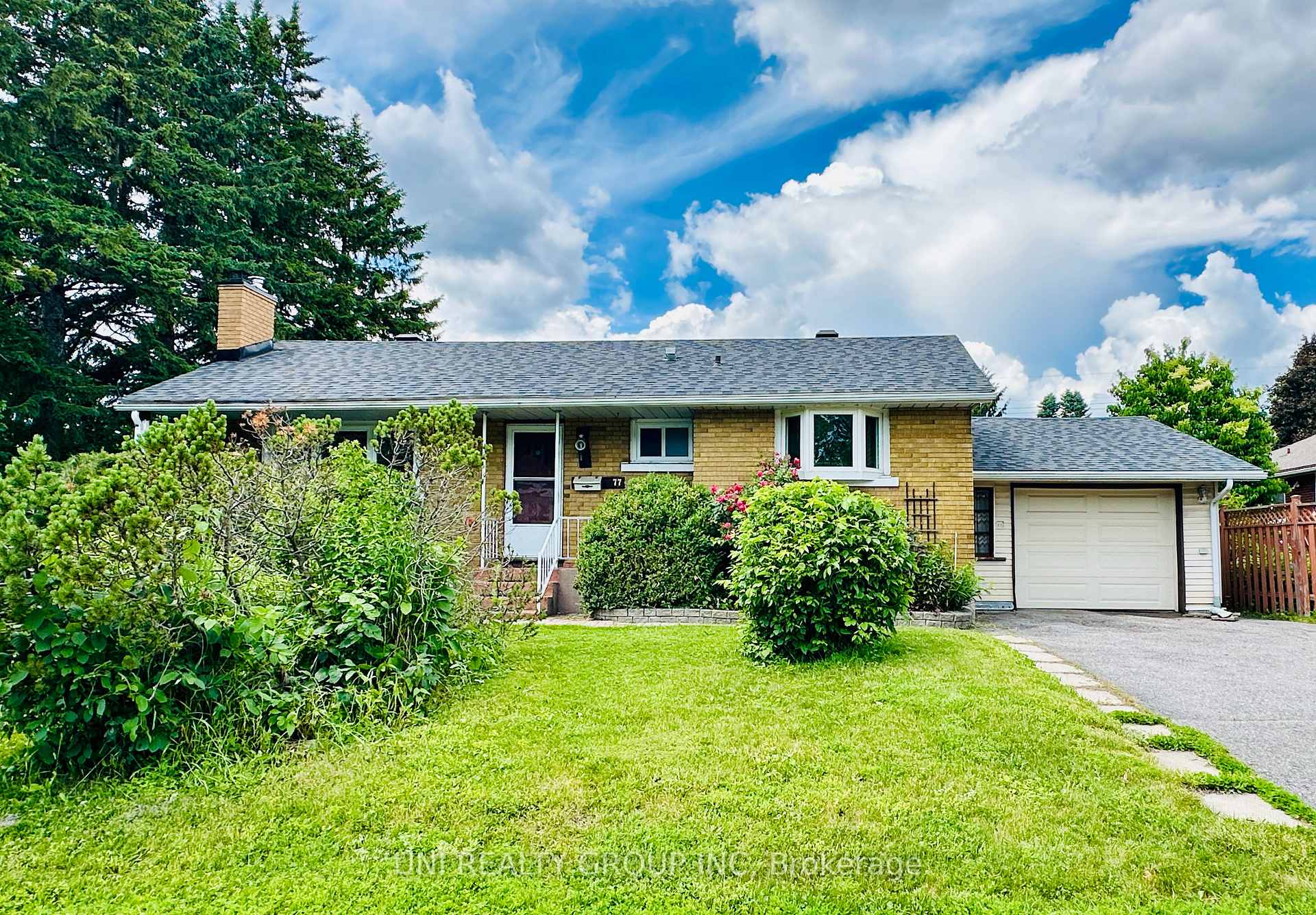 77 Meadowlands Drive Ottawa Ontario Canada Sold residential Devon Wadden RE/MAX HALLMARK REALTY GROUP