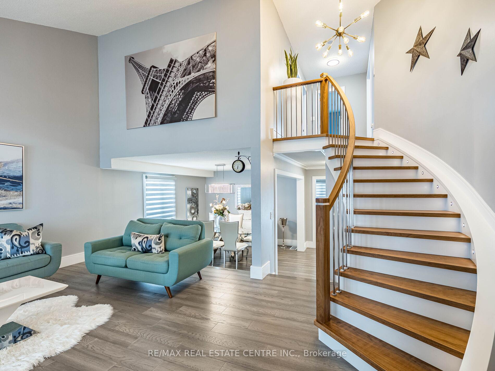 114 Parkwood Crescent Hamilton Ontario Canada Sale residential Irene Kelleher Realty Network 100 Inc., Brokerage *
